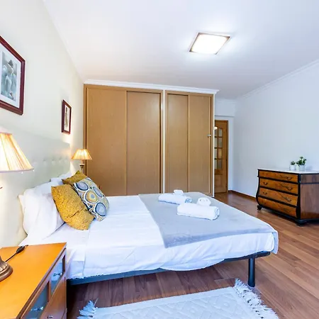 Appartement T2 Patio Da Rocha - 500m Da *