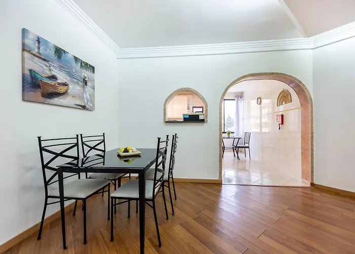 T2 Patio Da Rocha - 500m Da Appartement