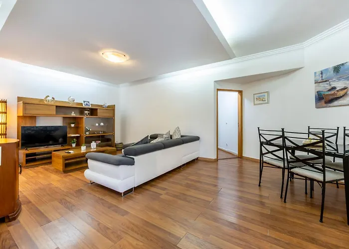 T2 Patio Da Rocha - 500m Da Portimão